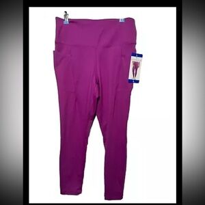 NEW Danskin Women's High Rise Lightweight 7/8 Leggings Size M Pink